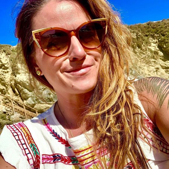 Bonjour! I’m Marie! - Picture 1 of 1